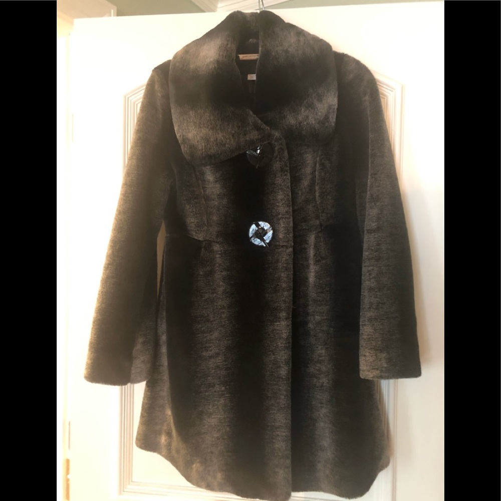 Johnson and Murphy ladies coat small